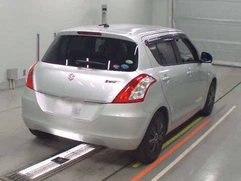 2012 Suzuki Swift ZC72S[1]