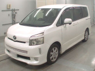 2009 Toyota Voxy