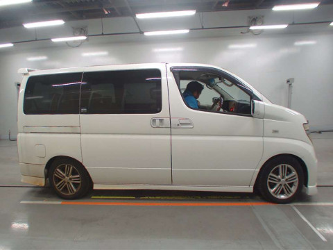 2003 Nissan Elgrand NE51[2]