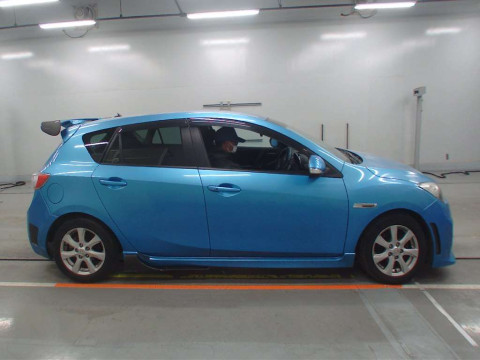 2010 Mazda Axela Sport BL5FW[2]