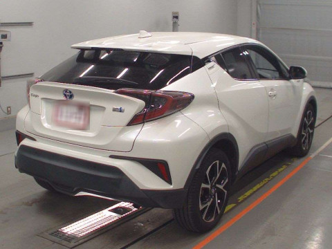 2017 Toyota C-HR ZYX10[1]