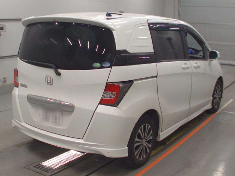 2014 Honda Freed Spike GB3[1]