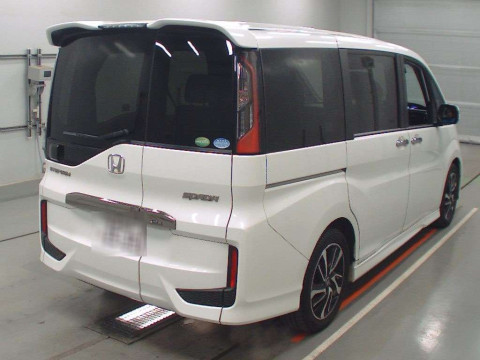 2015 Honda Step WGN Spada RP3[1]