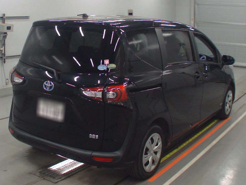 2020 Toyota Sienta NHP170G[1]