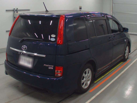 2010 Toyota Isis ZGM10W[1]