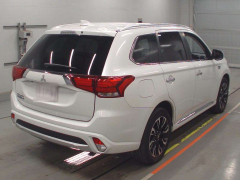 2016 Mitsubishi Outlander PHEV GG2W[1]