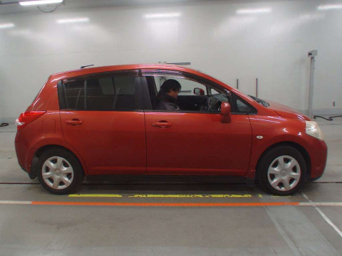 2008 Nissan Tiida C11[2]