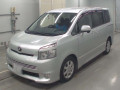 2009 Toyota Voxy