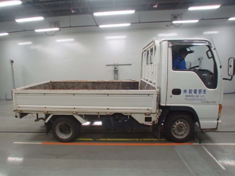 1995 Isuzu Elf Truck NHR69C[2]