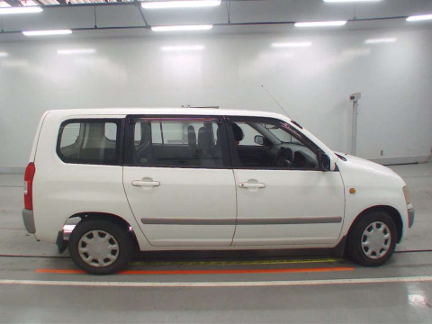 2004 Toyota Probox Van NCP51V[2]