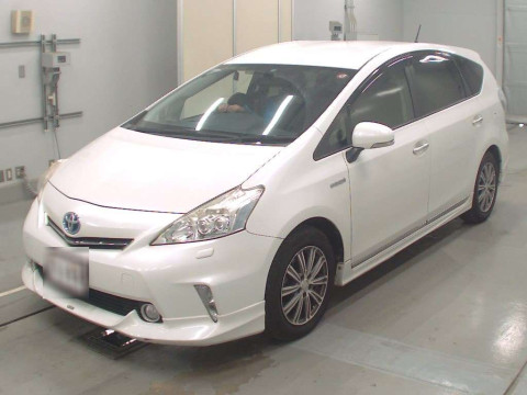 2014 Toyota Prius alpha ZVW41W[0]