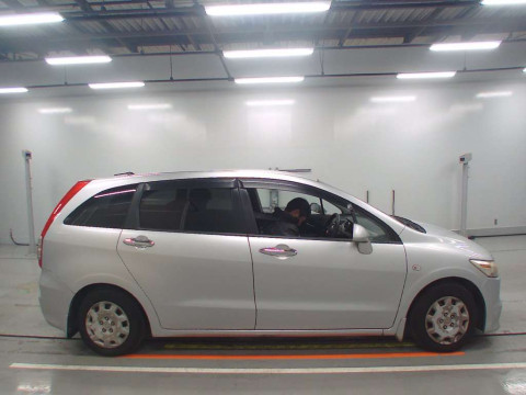 2007 Honda Stream RN6[2]