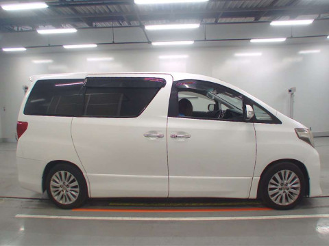 2012 Toyota Alphard GGH20W[2]