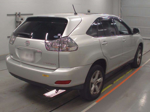 2003 Toyota Harrier MCU31W[1]