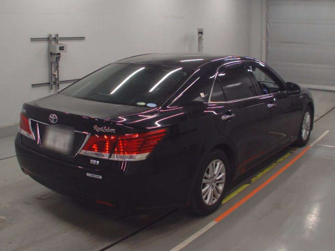 2013 Toyota Crown Hybrid AWS210[1]