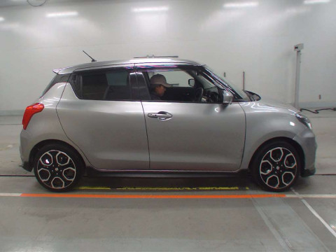 2018 Suzuki Swift Sport ZC33S[2]