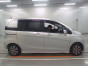 2014 Honda Freed spike hybrid