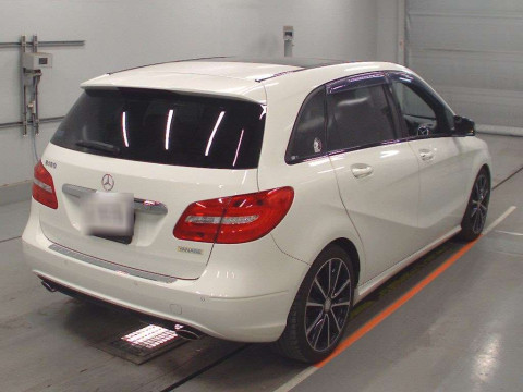 2014 Mercedes Benz B-Class 246242[1]