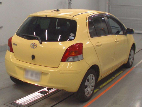 2009 Toyota Vitz SCP90[1]