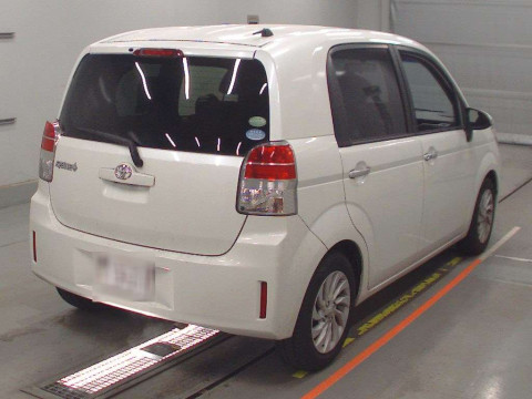 2014 Toyota Spade NCP141[1]