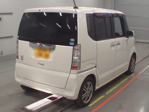 2017 Honda N-BOX JF1[1]