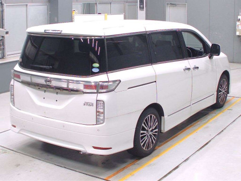 2021 Nissan Elgrand TNE52[1]