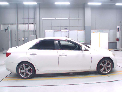 2011 Toyota Mark X GRX130[2]