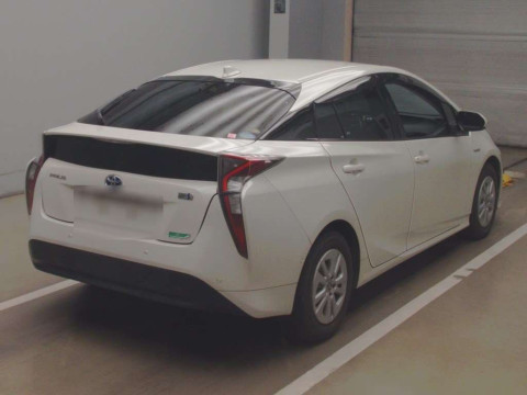 2018 Toyota Prius ZVW50[1]