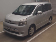 2009 Toyota Voxy