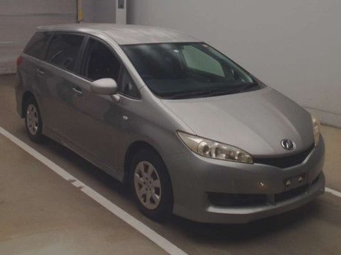 2011 Toyota Wish ZGE20G[2]