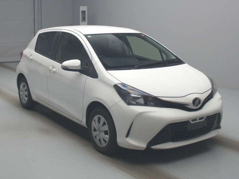 2014 Toyota Vitz KSP130[2]