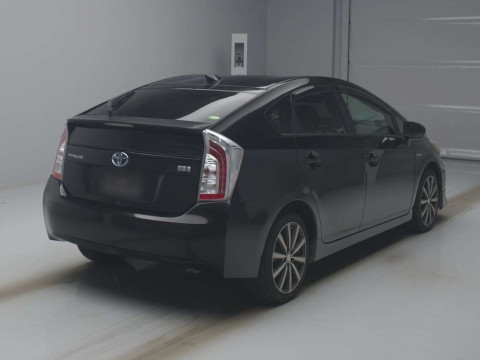 2013 Toyota Prius ZVW30[1]