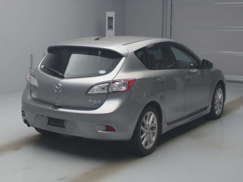 2011 Mazda Axela Sport BLFFW[1]