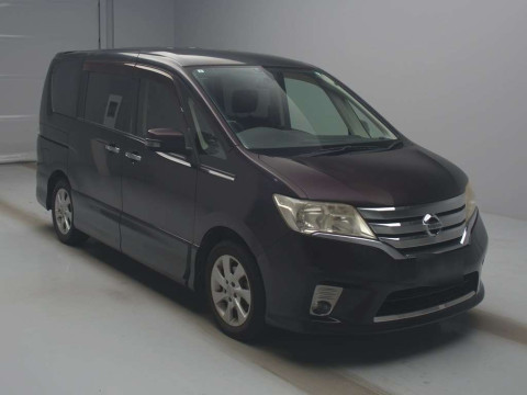 2011 Nissan Serena FC26[2]