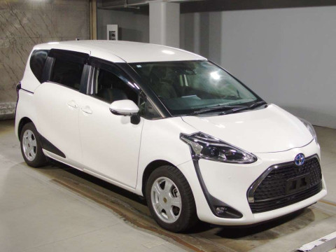 2020 Toyota Sienta NHP170G[2]