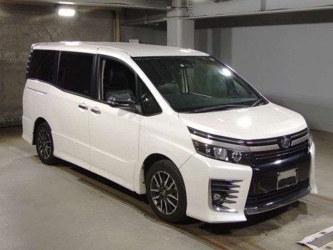 2016 Toyota Voxy ZRR80W[2]