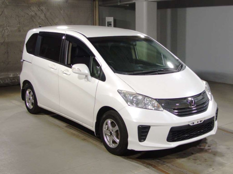 2016 Honda Freed GB3[2]