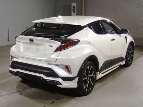 2018 Toyota C-HR ZYX10[1]