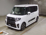 2022 Daihatsu Tanto Custom