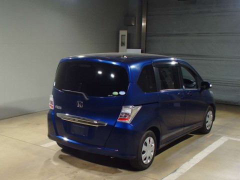 2012 Honda Freed GB3[1]