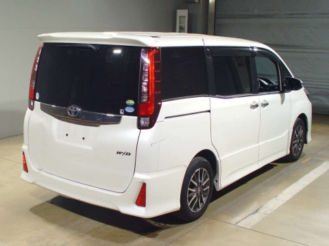 2016 Toyota Noah ZRR80W[1]