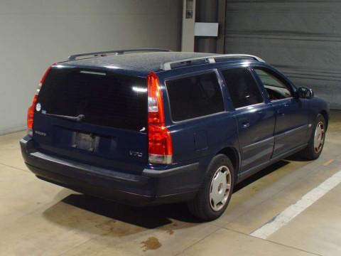 2002 Volvo V70 SB5244W[1]