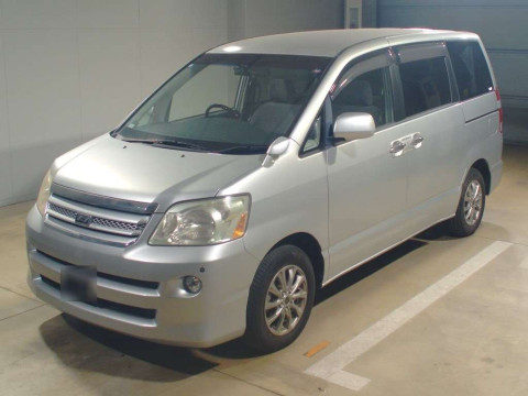 2006 Toyota Noah AZR60G[0]