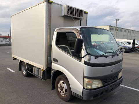 2005 Toyota Dyna Truck XZU304[2]