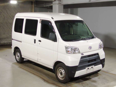 2018 Toyota Pixis Van S321M[2]