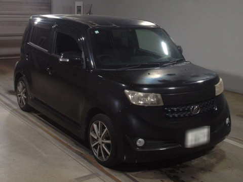 2010 Toyota bB QNC21[2]