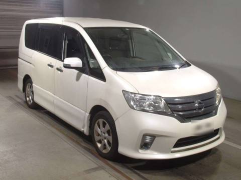 2011 Nissan Serena FC26[2]