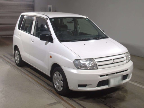 2001 Mitsubishi Dingo CQ1A[2]