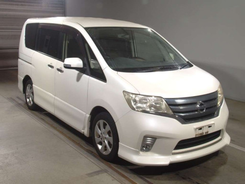 2012 Nissan Serena FC26[2]