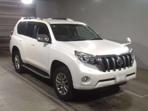 2017 Toyota Land Cruiser Prado GDJ150W[2]